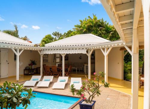 Villa accueillante à Saint-François piscine privée 120 m² - image 2
