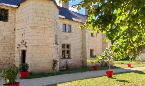 Charmant refuge à Courchamps, terrasse et jardin gîte à louer Le Caillot