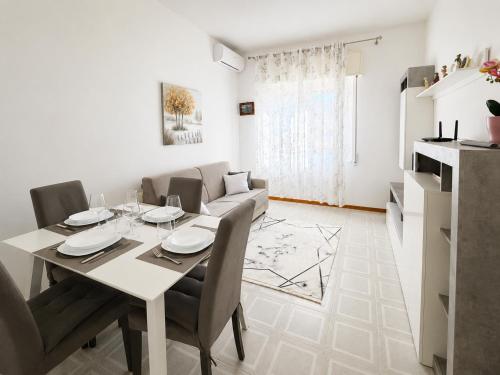 Hostdomus - Ela House