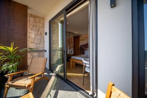 Hotel Potami in 發羅拉