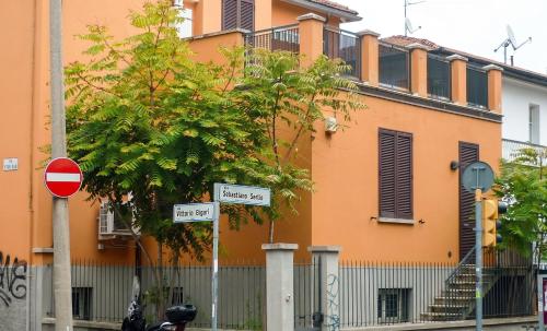 Cozy Apartment in Bologna with Terrace - image 2