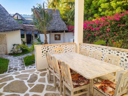 balkon/taras, Family Villa with Private Pool in Watamu, 130 m² in Watamu