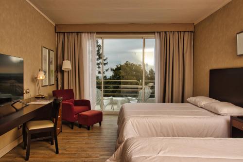 2 double beds