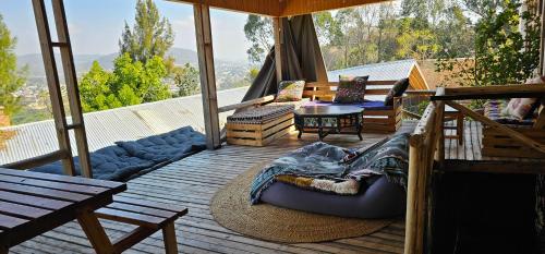 ระเบียง/ชานเรือน, Hidden Valley Backpackers in อีริงกา