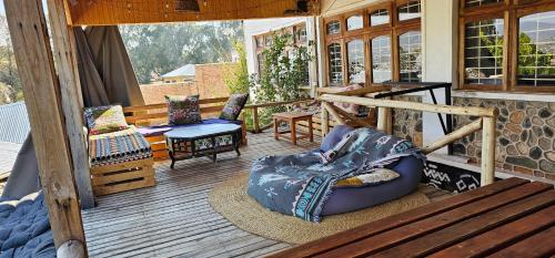 ระเบียง/ชานเรือน, Hidden Valley Backpackers in อีริงกา
