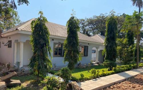 Mwanati Executive Lodge