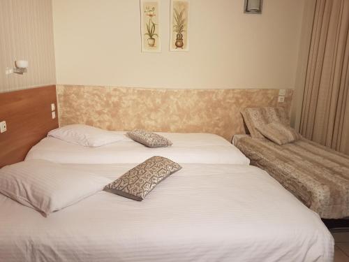 Hotel Ideal – Piraeus, PA