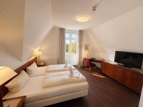 Hotel Kaiserhof Room Type - Double Room with Balcony