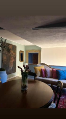 Art action room in Villamar