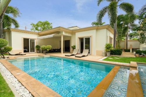 Luxury Pool Villa 3BR 6-8 persons