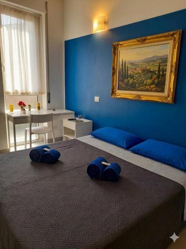-L' Oasi Del Turista, Room2- CENTRAL STATION