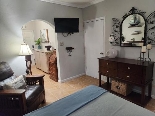 Facilities, Wilche Cottage in Road Town