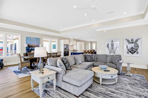 Scenic waterfront home with five bedrooms & easy beach access - dog-friendly