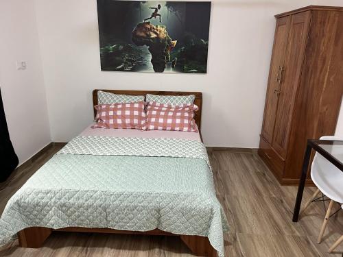 Rave Apartment in Elmina