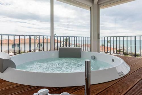Attico vista mare con idromassaggio - Luxury
