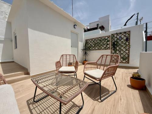 Habitación con Terraza Susurros del Mar