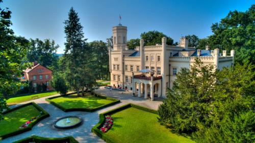 Pałac Mierzęcin Wellness & Wine Resort - Accommodation - Mierzęcin