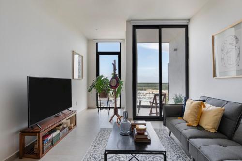 Apartment with stunning laguna view wpool & gym 902