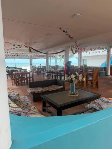 hostal EMBAMAR
