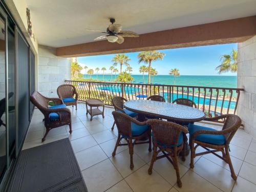 Wake Up to the Sea Oceanfront Retreat W207