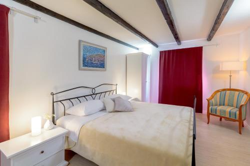 Villa with Sea View image 8