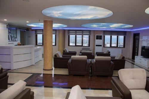 ردهة, Otel Ustabaş (Otel Ustabas) in هوبا