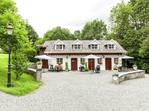 Vista exterior, House situated on a magnificent estate in Durbuy