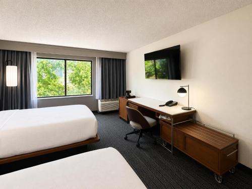 Facilities, Courtyard by Marriott Houston Hobby Airport in South Houston