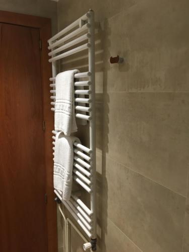 Hostal La Placeta - image 5