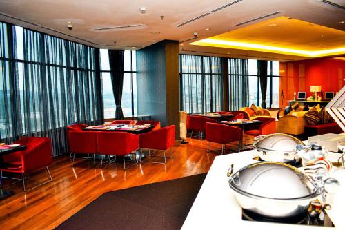 Restaurant, Wyndham Grand Bangsar Kuala Lumpur near Civil Service KGPA Golf Club