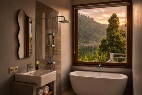 SARALA sidemen guest house in Sidemen