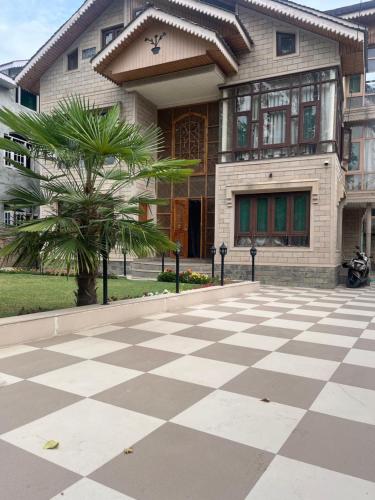 Exterior view of p&q's guest house