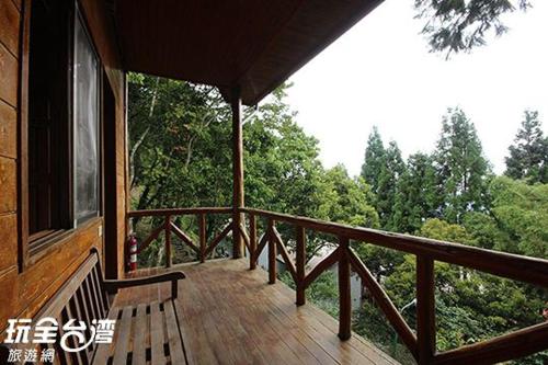 Balcony/terrace, Da Kuan Peach Farm Resort near Xiaowulai Waterfall Scenic Area