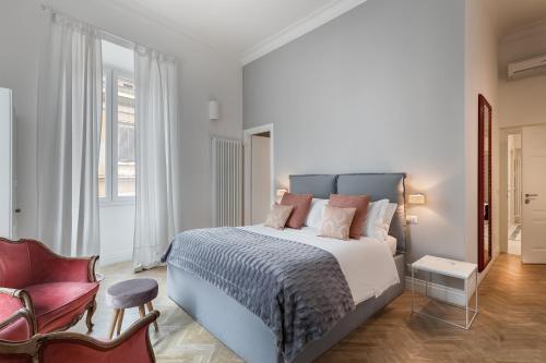 DA ME Suites Located in Spagna, DA ME Suites is a perfect starting point from which to explore Rome. Offering a variety of facilities and services, the property provides all you need for a good nights sleep. Serv