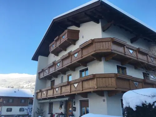 Gästehaus Neuhauser in Zell am Ziller, Österreich