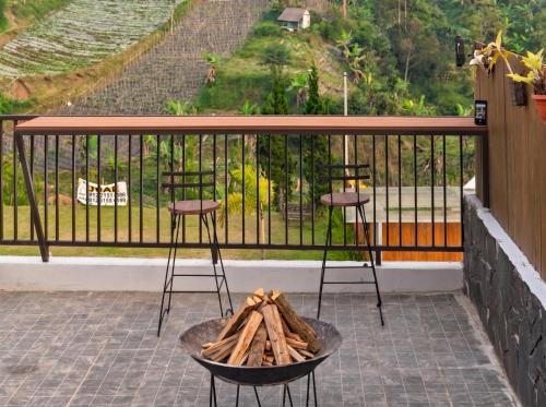 Zatura Dome Glamping in Cisarua
