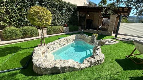 Pezsgőfürdő, Il cottage degli ulivi in Scandriglia