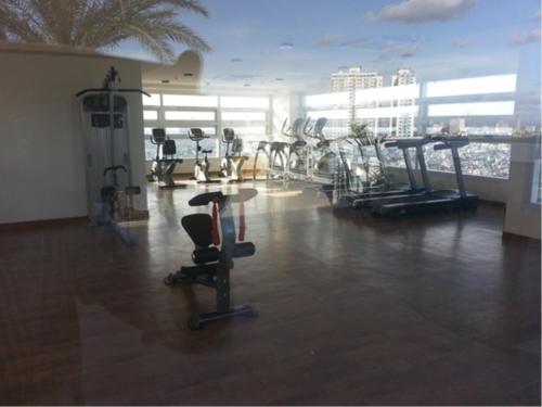 Fitness center, Sorrel Residences Condo Apartment by Fe near San Juan Medical Center