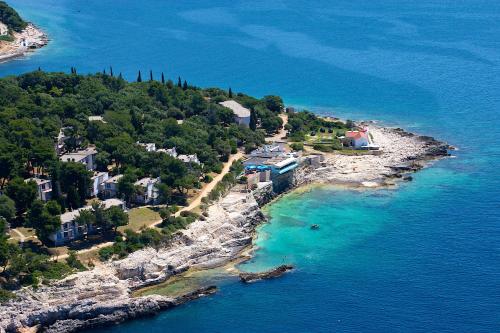 Arena Verudela Beach - Accommodation - Pula