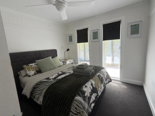Acorn Cottage Whitfield King Valley in Whitfield