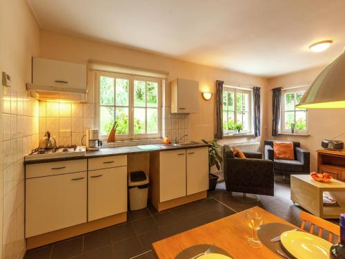 Cocina, House situated on a magnificent estate in Durbuy