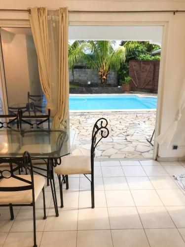 Appartement confort à Sainte-Rose avec piscine partagée - Location saisonnière - Sainte-Rose