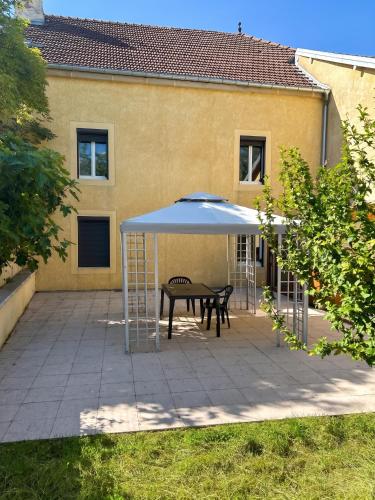 Balkons/terase, Charmante maison à Cemboing, 700 m² (Charmante maison a Cemboing, 700 m²) in Raincourt