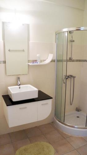 Charmant appartement à La Baule 67 m² vue jardin et mer - image 5