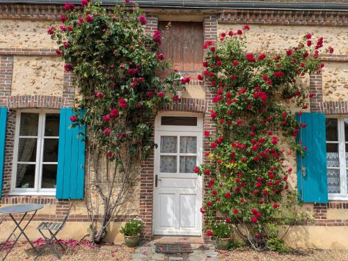 . Charmante maison avec piscine chauffée, cour fermée, proche Dreux et Chartres - FR-1-581-6