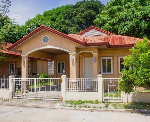 Vistas, Entire House in Villa Conchita Davao City in Toril