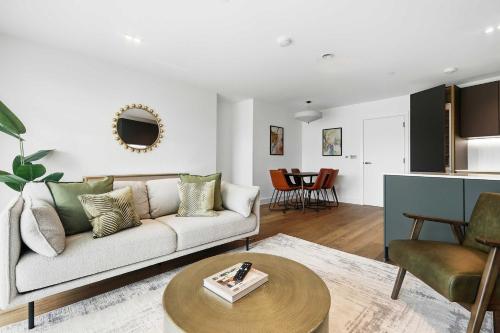 Limehouse Suites - Ash
