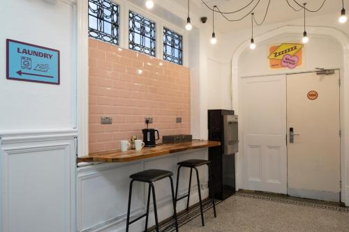 BacPac Hostel in London