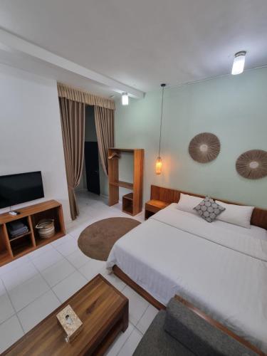Glam Canggu Room Type - Standard King Room