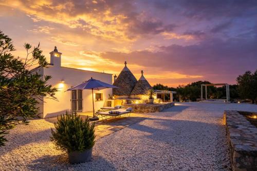 Trullo Happy Sunrise